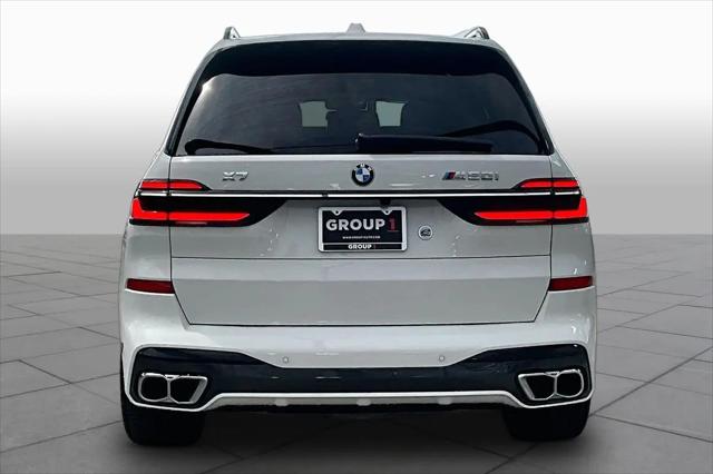 2024 BMW X7 M60i