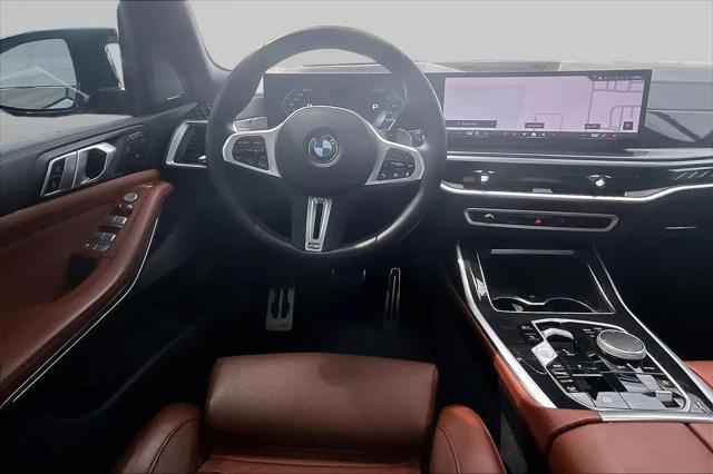 2024 BMW X7 M60i