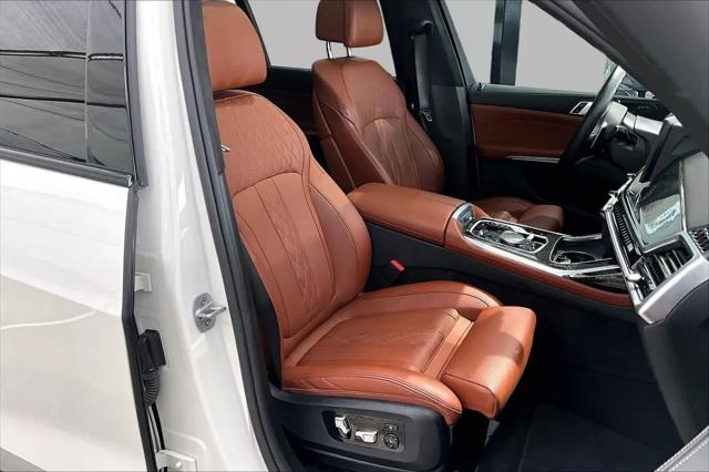 2024 BMW X7 M60i