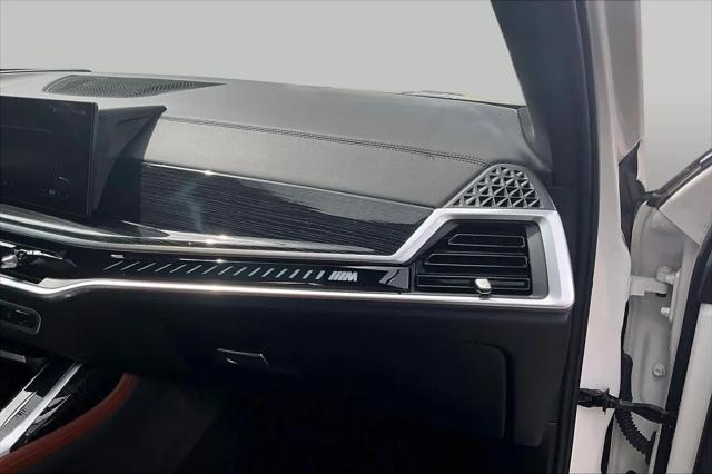 2024 BMW X7 M60i