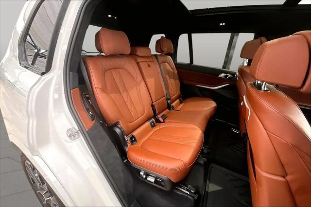2024 BMW X7 M60i