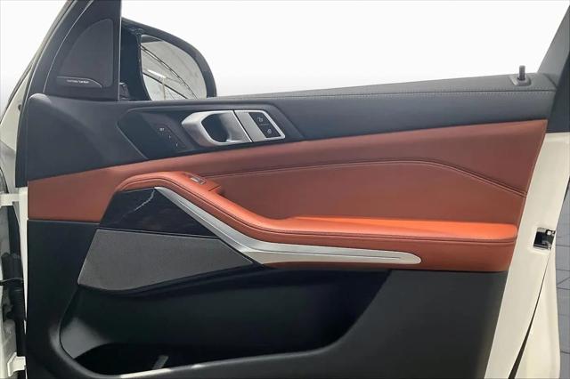 2024 BMW X7 M60i