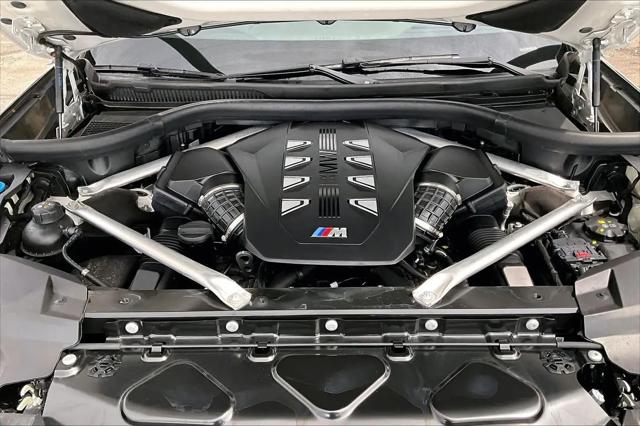 2024 BMW X7 M60i