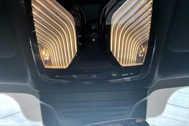 2024 BMW X7 M60i