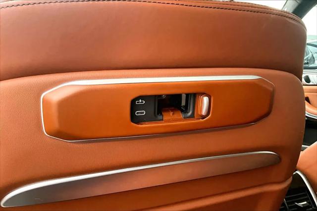 2024 BMW X7 M60i