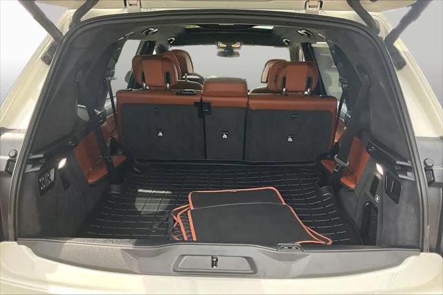 2024 BMW X7 M60i