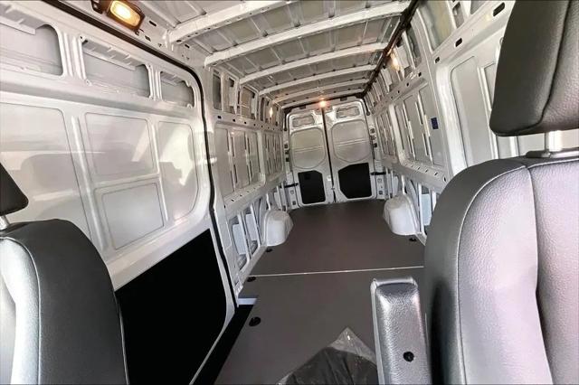 2025 Mercedes-Benz Sprinter 2500 High Roof 4-Cyl Diesel