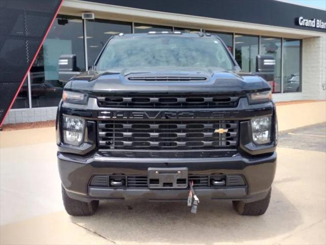 2020 Chevrolet Silverado 2500HD 4WD Crew Cab Standard Bed Custom