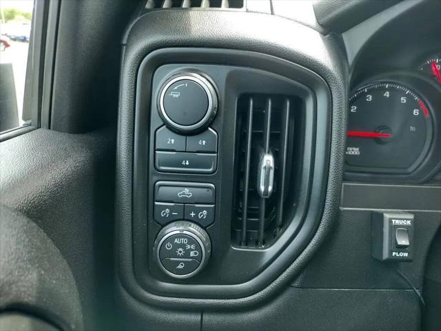 2020 Chevrolet Silverado 2500HD 4WD Crew Cab Standard Bed Custom