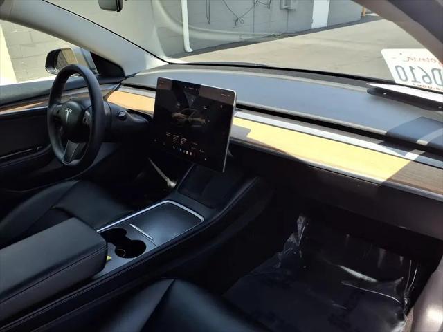 2022 Tesla Model 3 Rear-Wheel Drive
