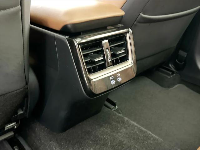 2025 Toyota Crown Signia Limited
