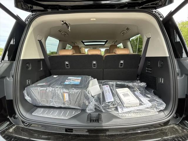 2026 INFINITI QX80 LUXE AWD
