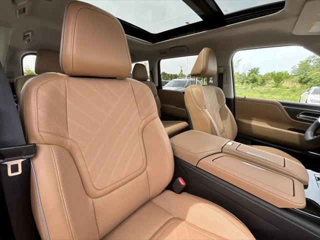 2026 INFINITI QX80 LUXE AWD