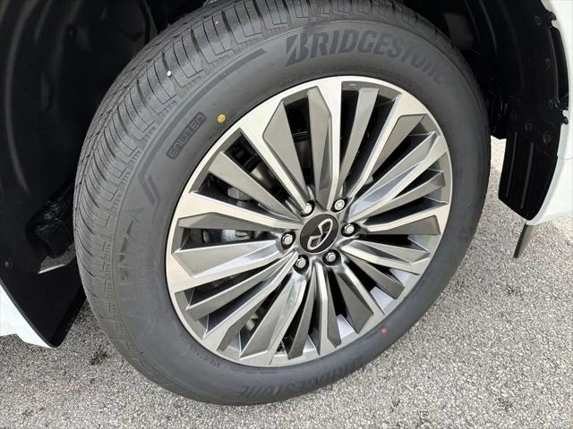 2026 INFINITI QX80 LUXE AWD