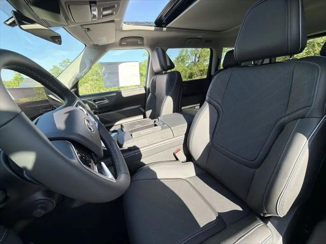 2026 INFINITI QX80 LUXE AWD