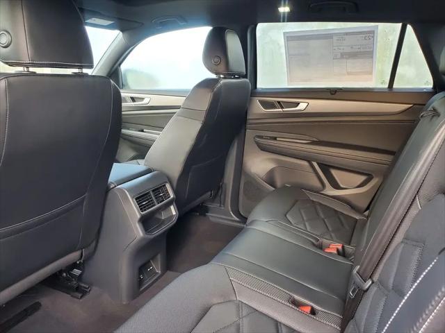 2026 Volkswagen Atlas Cross Sport SE with Technology