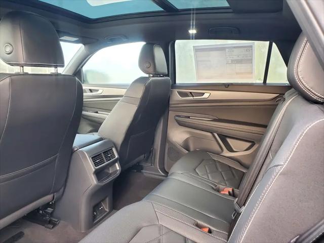 2026 Volkswagen Atlas Cross Sport SE with Technology