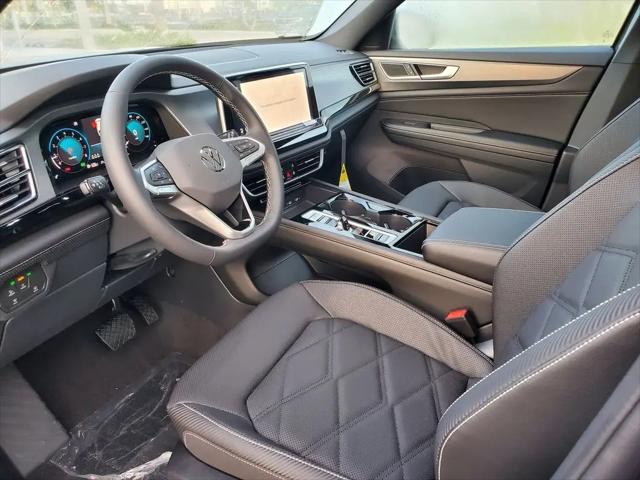 2026 Volkswagen Atlas Cross Sport SE with Technology
