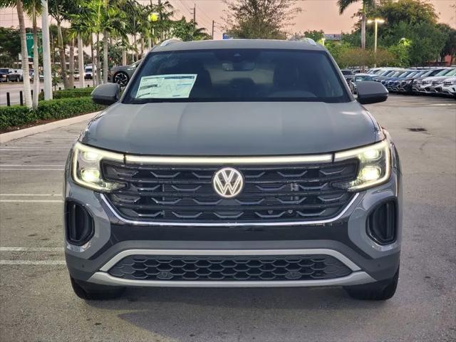 2026 Volkswagen Atlas Cross Sport SE with Technology