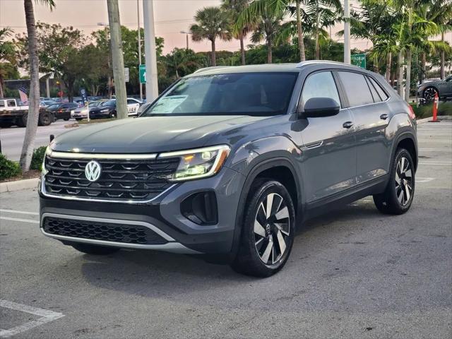 2026 Volkswagen Atlas Cross Sport SE with Technology