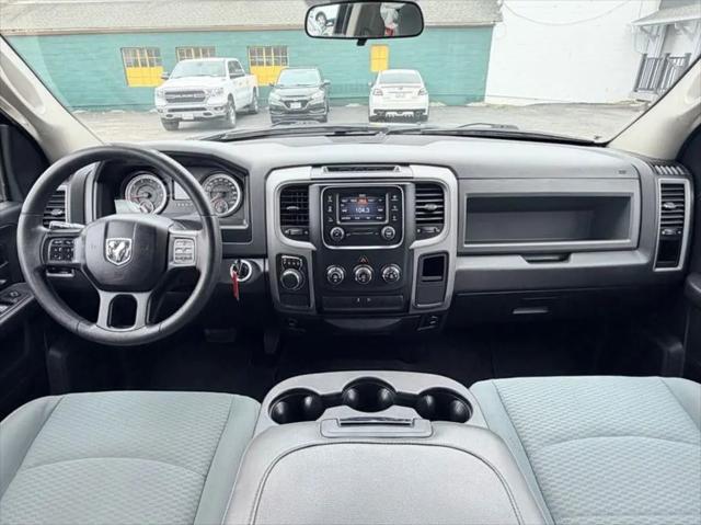 2017 Ram 1500 Express Crew Cab 4x2 5'7" Box