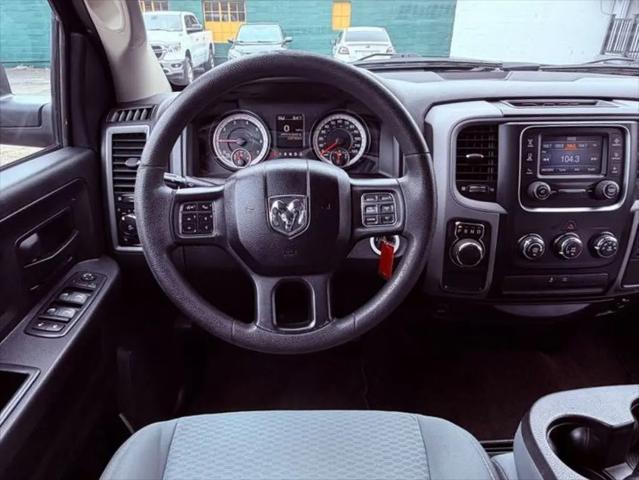 2017 Ram 1500 Express Crew Cab 4x2 5'7" Box