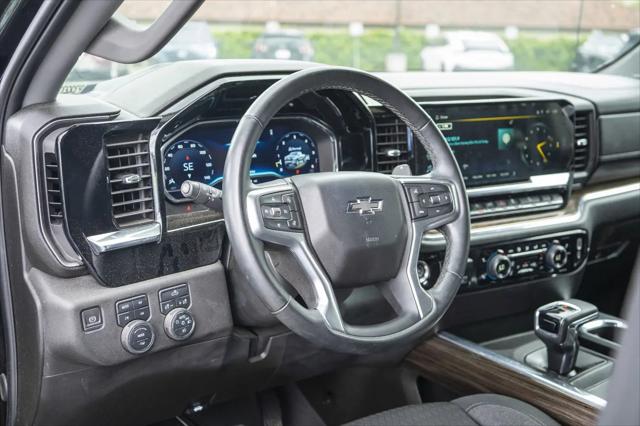 2024 Chevrolet Silverado 1500 4WD Crew Cab Short Bed RST