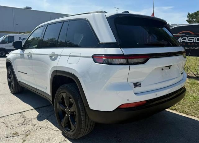 2023 Jeep Grand Cherokee Limited 4x2