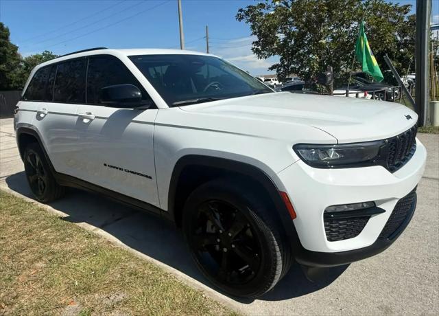 2023 Jeep Grand Cherokee Limited 4x2