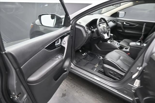 2017 Nissan Rogue Sport SL