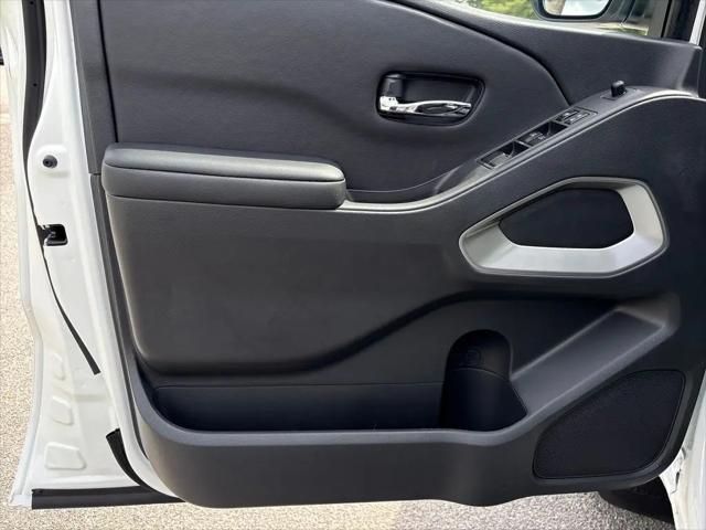 2026 Nissan Frontier Crew Cab SV 4x2
