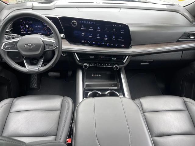 2025 Chevrolet Suburban 4WD Z71