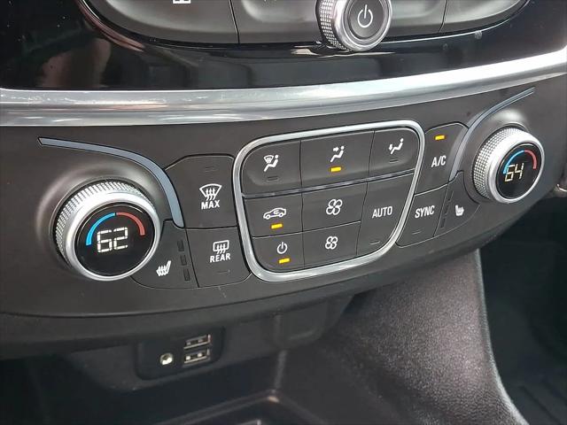 2023 Chevrolet Traverse AWD LT Leather