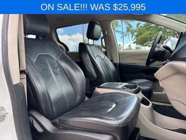 2022 Chrysler Pacifica Touring L