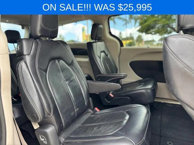 2022 Chrysler Pacifica Touring L