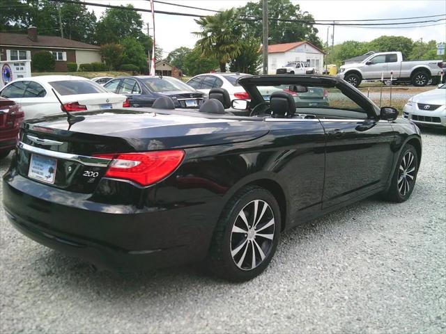 2012 Chrysler 200 S