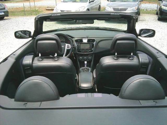 2012 Chrysler 200 S