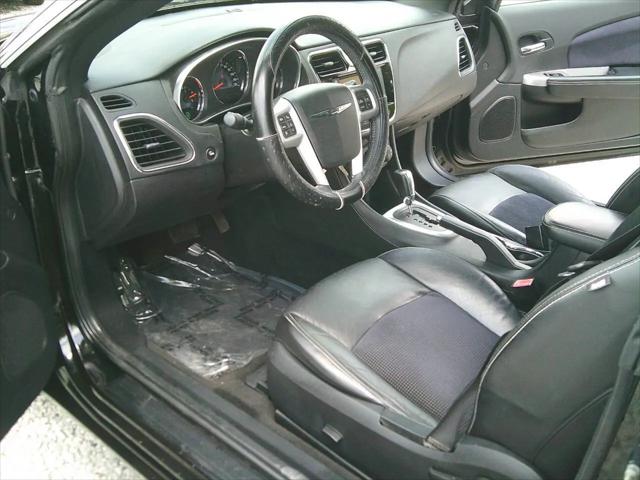 2012 Chrysler 200 S