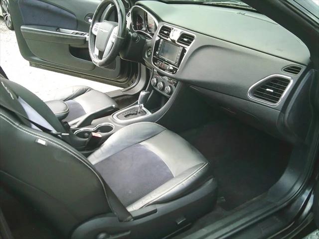 2012 Chrysler 200 S