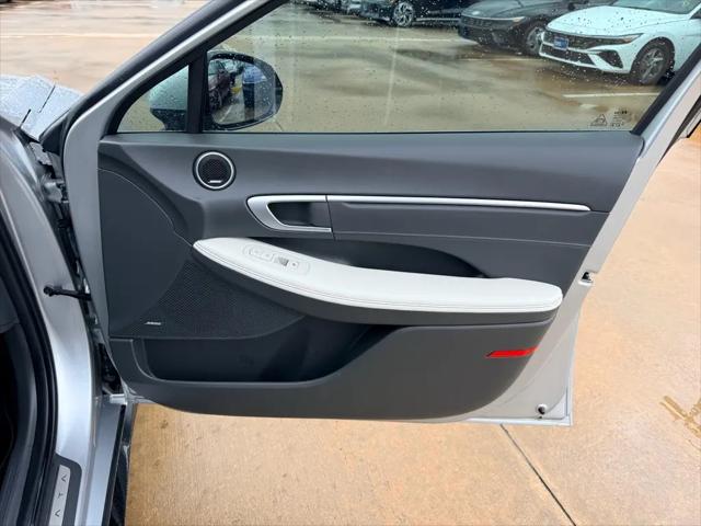 2024 Hyundai Sonata Hybrid Limited