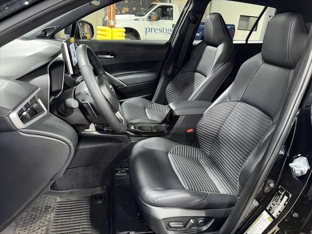 2025 Toyota Corolla Cross Hybrid XSE