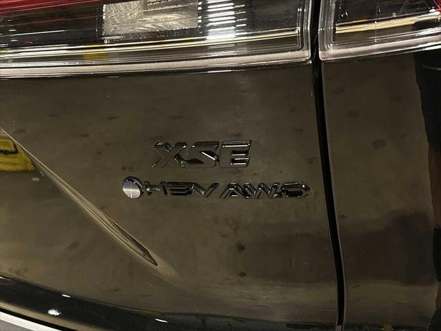 2025 Toyota Corolla Cross Hybrid XSE