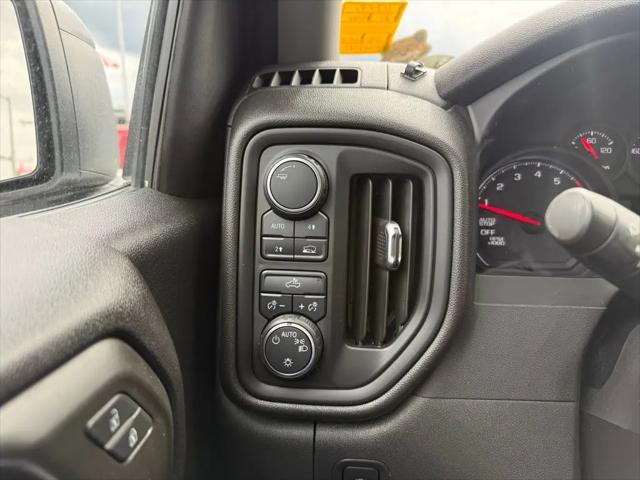 2021 Chevrolet Silverado 1500 4WD Crew Cab Short Bed Custom