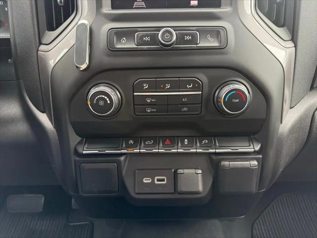 2021 Chevrolet Silverado 1500 4WD Crew Cab Short Bed Custom
