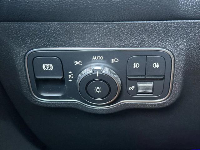 2026 Mercedes-Benz GLB 4MATIC