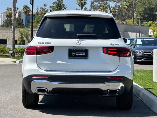 2026 Mercedes-Benz GLB 4MATIC