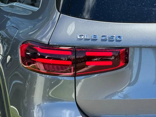 2026 Mercedes-Benz GLB 4MATIC