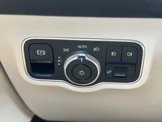 2026 Mercedes-Benz GLB 4MATIC