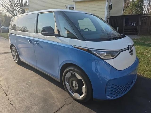 2025 Volkswagen ID. Buzz Pro S Plus with 4MOTION for sale in Pasadena, CA
