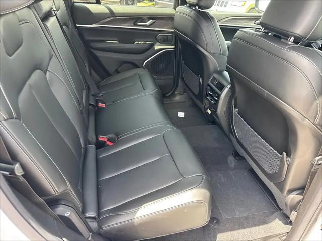 2026 Jeep Grand Cherokee Limited 4x2